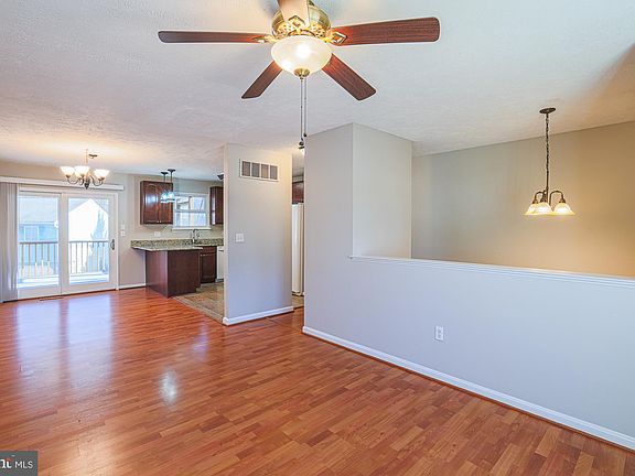 4th image of 1521 Lochaber Ct