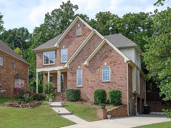 2nd image of 845 Meadow Ridge Ln