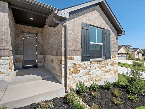 4th image of 110 Salado Creek Trl