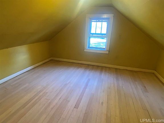 3rd image of 311 N Nicholas Ave