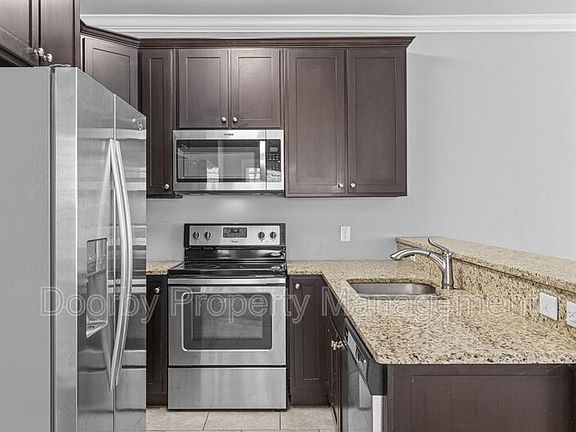5th image of 717 Ladd Ave