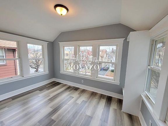 5th image of 185 N Munn Ave #2E