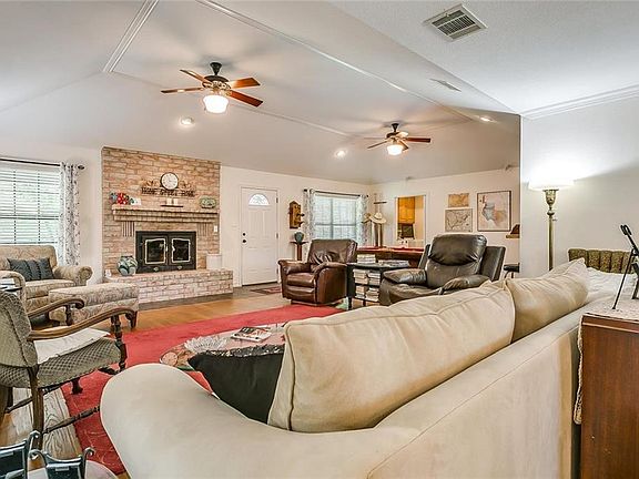 4th image of 340 County Road 414