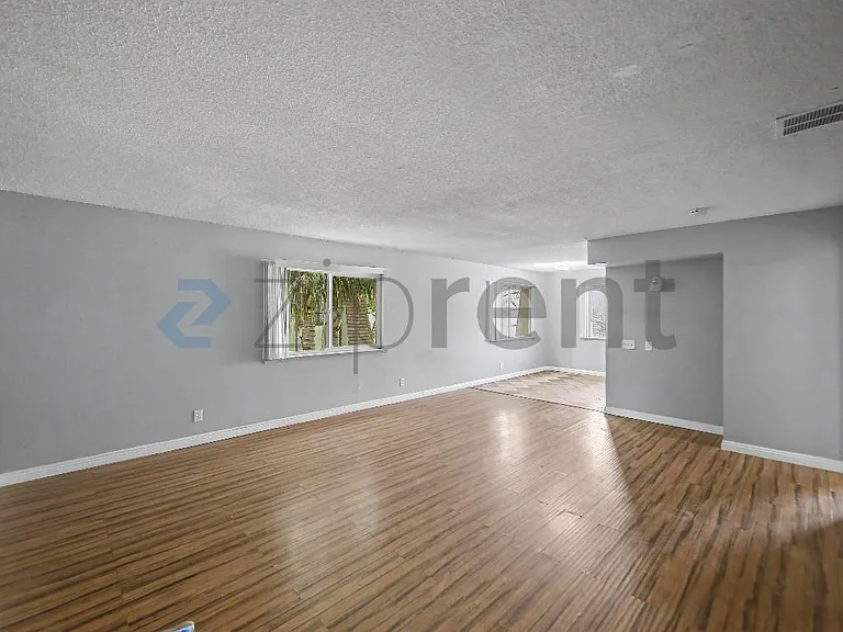 1420 Sepulveda Ave #D — Photo 13