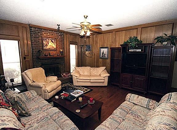 2nd image of 3725 Viewmont Dr