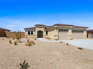 7083 Milton Ave, Hesperia, CA 92345