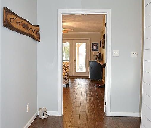3rd image of 511 Druewood Ln