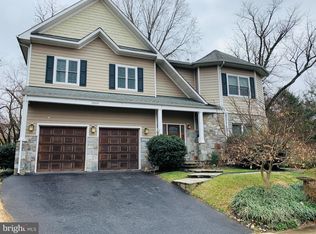 10105 Thornwood Rd, Kensington, MD 20895