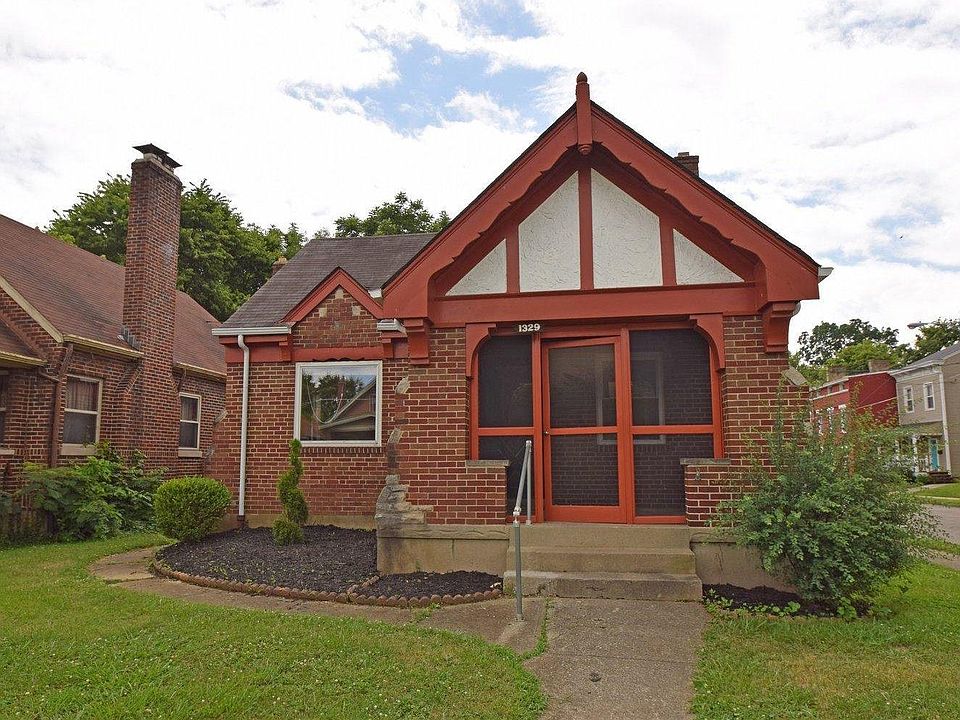 1st image of 1329 Pullan Ave