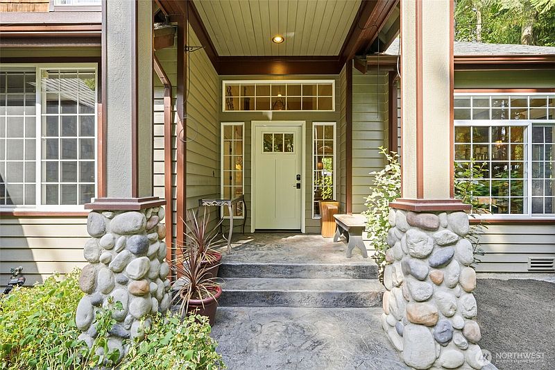 3rd image of 32704 193rd Avenue SE