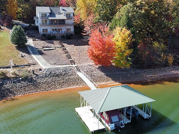 5th image of 160 Windjammer Dr