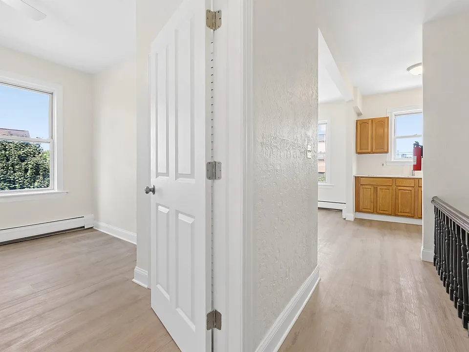 79 Audubon Ave #2