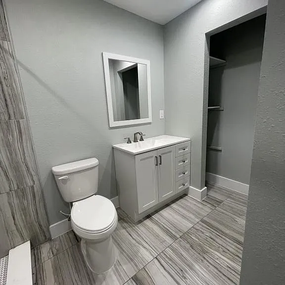 1114 Wyatt St — Photo 9