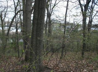 4067 Rose Creek Ln, Howell, MI 48843