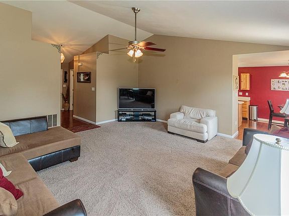 5th image of 8301 Eagles Nest Dr