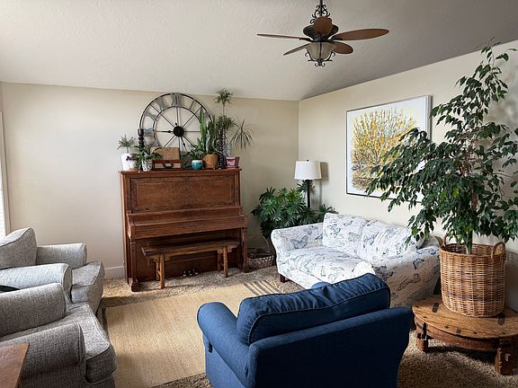 4th image of 972 N Elkriver Way