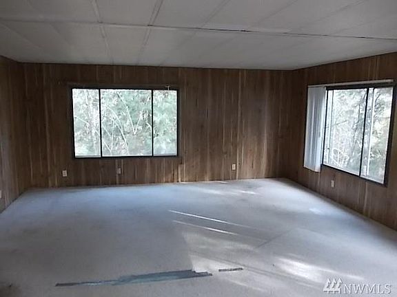 4th image of 570 E Darmoor Dr