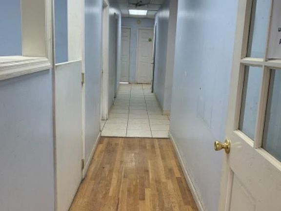 3rd image of 7604 Jamaica Ave