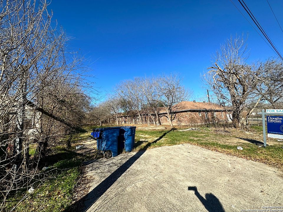 1st image of 1647 Amanda St