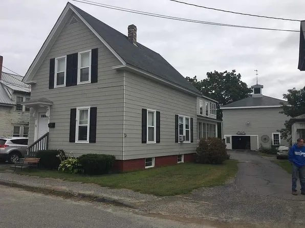 5 Pleasant Pl, Waterville, ME 04901