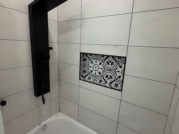 5th image of 5108 Hadfield St #2