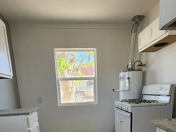 5th image of 6105 Clark Pl