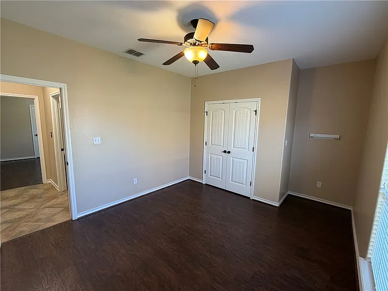 8317 Pocono Cir — Photo 22