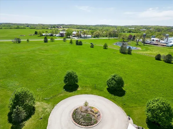 17405 Wildflower Cir, Union, IL 60180