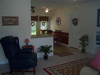 4th image of 121 Antoinette Dr