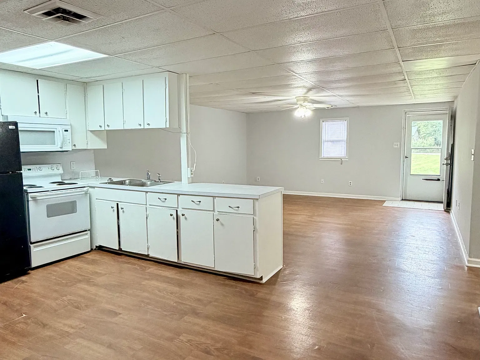 2 bed, $1,290 — Photo 4