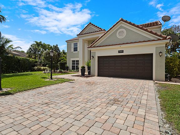 3rd image of 7500 Live Oak Drive