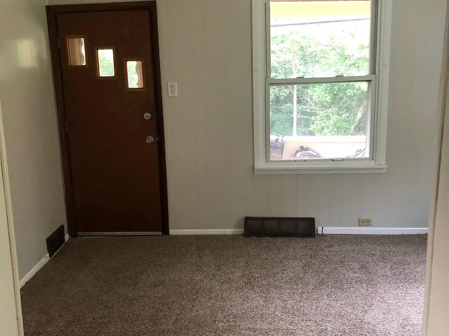 1552 Jefferson Road — Photo 3