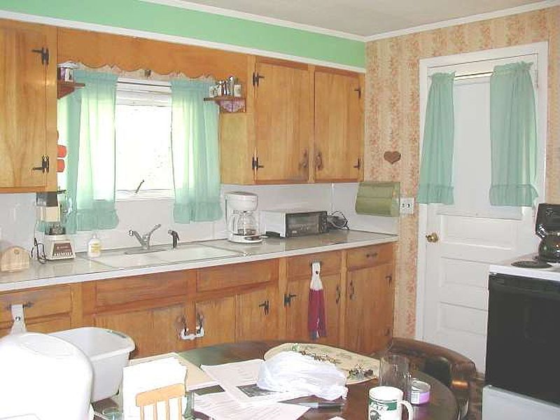 2nd image of 118 RIVER Street