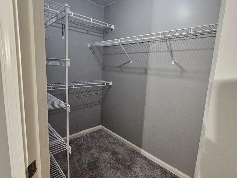 253 Rhonda Cir E — Photo 29