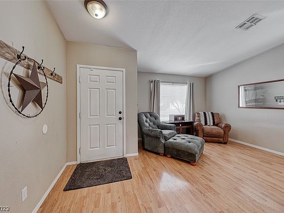 5th image of 3117 Meadow Flower Ave