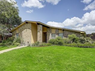 2118 Courtland Cir, Carrollton, TX 75007