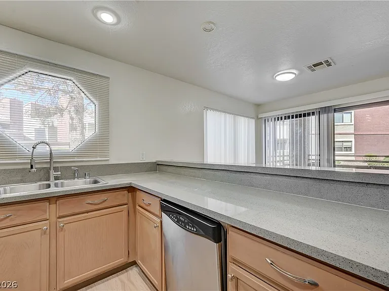 5018 S Rainbow Blvd #104 — Photo 26