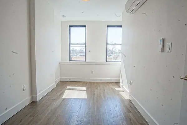 Rented by Lofts and Flats LLC | media 27