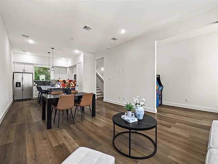 6530 Goldspier St — Photo 7