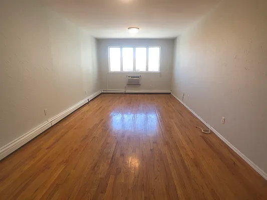 Rented by Highline Residential | media 18