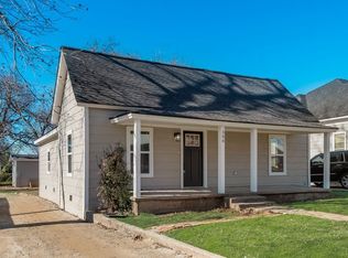 304 Baurline St, Fort Worth, TX 76111