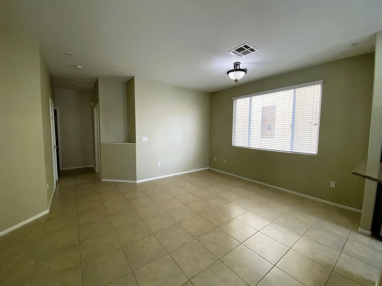 172 Flying Hills Ave — Photo 13