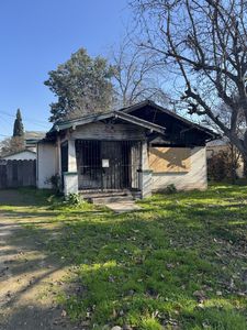 1512 N Pacific Ave, Fresno, CA, 93728