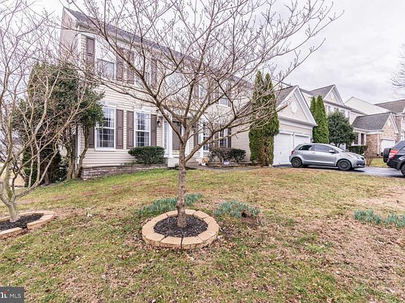 4th image of 12 Jennifer Lynne Dr