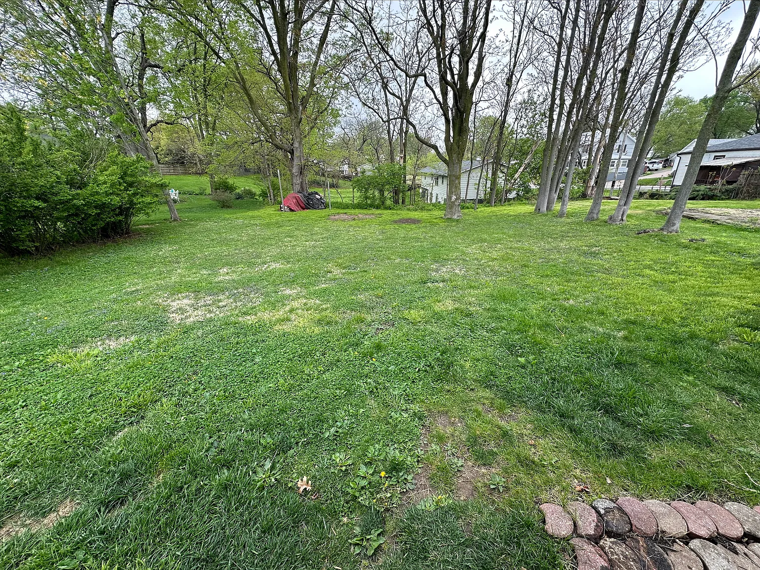 3 bed, 941 sqft, $1,095 — Photo 3