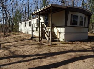 8481 S Vista Dr, Newaygo, MI 49337