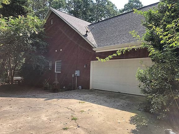 1 car garage 