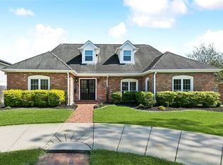 921 Christana Pl, Gretna, LA 70056