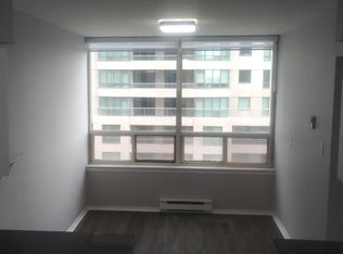 30 Greenfield Ave #604, Toronto, ON M2N 6N3