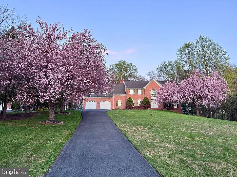 1st image of 18117 Hayloft Dr